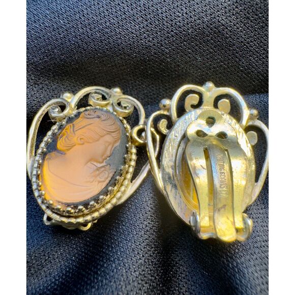 Stunning Vintage Cameo Intaglio Earrings by Whiting & Davis - Picture 4 of 8